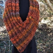 shrug handknit rusts 19.17